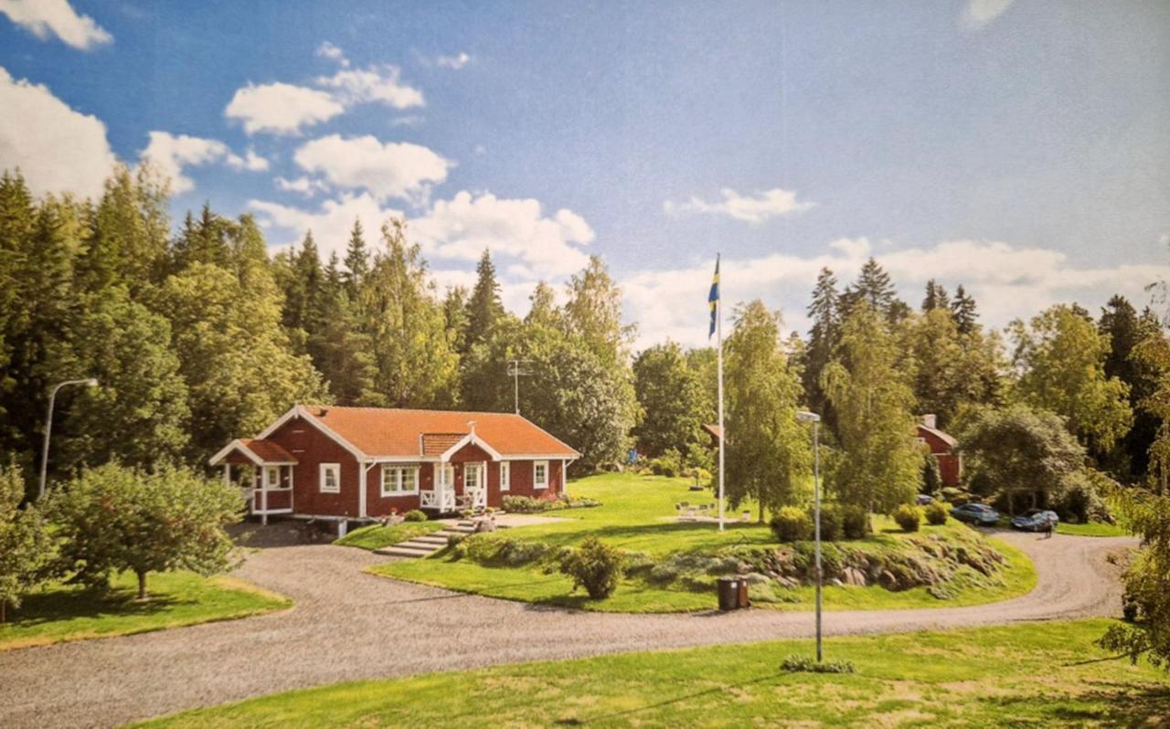 Lantlig Villa Utanfoer Uppsala Alunda Exterior photo